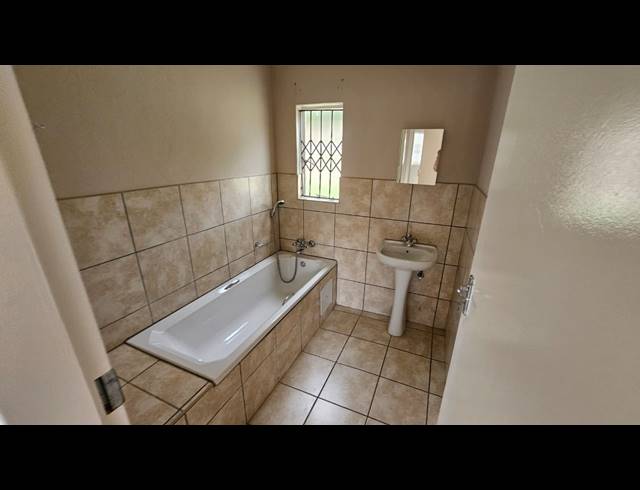 3 BEDROOM FREESTANDING FOR SALE IN WATERKLOOF